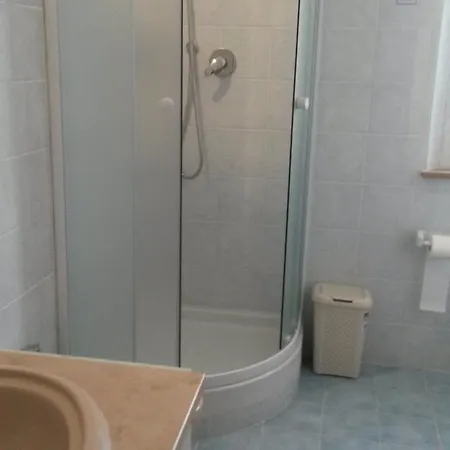 Guest house Pisa Lodge B&B Hostel *