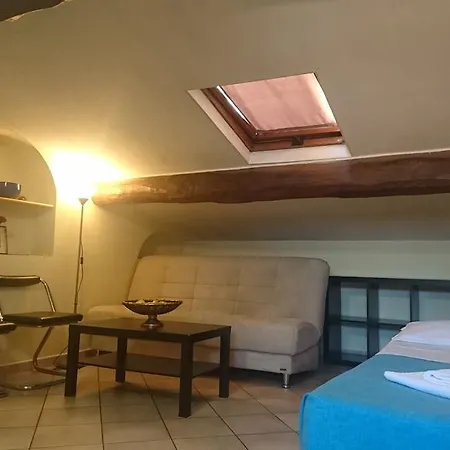 Affittacamere Pisa Lodge B&B Hostel *