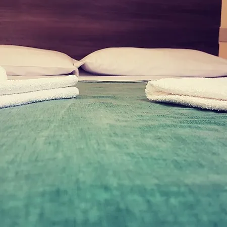 Гостевой дом Pisa Lodge B&B Hostel