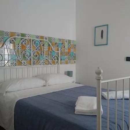Affittacamere Pisa Lodge B&B Hostel *