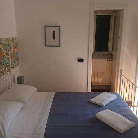 Pisa Lodge B&B Hostel *
