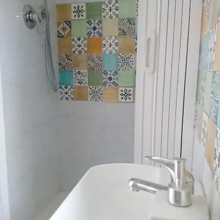 Гостевой дом Pisa Lodge B&B Hostel Пиза