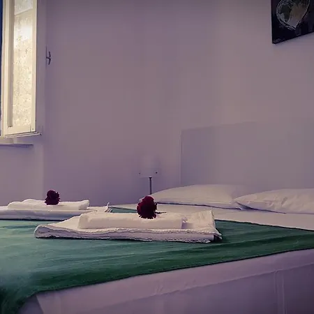 피사 롯지 B&B 호스텔